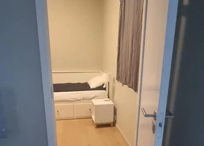 Kwatera prywatna 8sq Mts Room01 Seaside Lervig-park